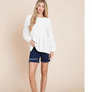 #2354 Ott NWOT White Solid Round Neck Ruffle Hem Long Sleeve Top Size 1X